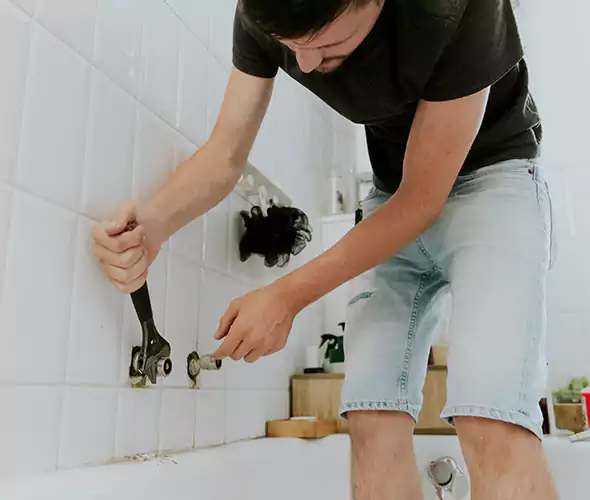 Affordable Bathtub Faucet Replacement in Salem: Choose Experienced Local Technicians