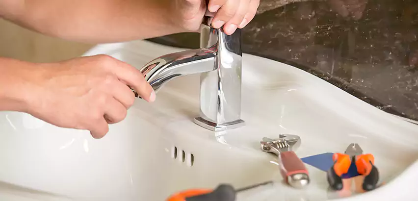 Bathtub Faucet Replacement in Salem